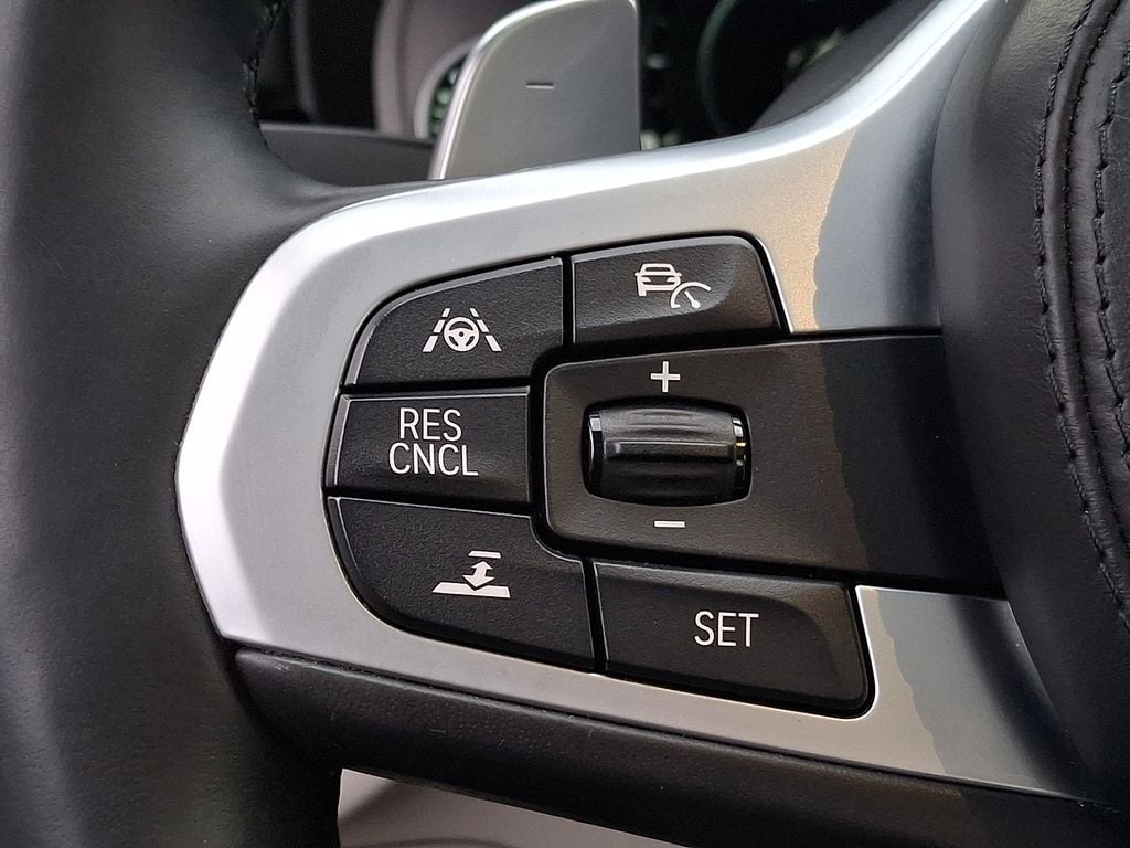 Thumbnail: 2018 BMW 5 Series - 17