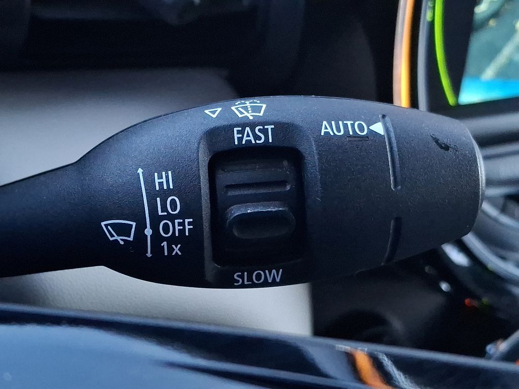 Thumbnail: 2017 MINI Cooper Convertible - 20