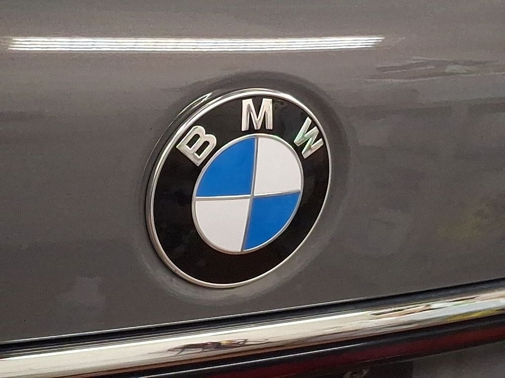 Thumbnail: 2022 BMW 7 Series - 29