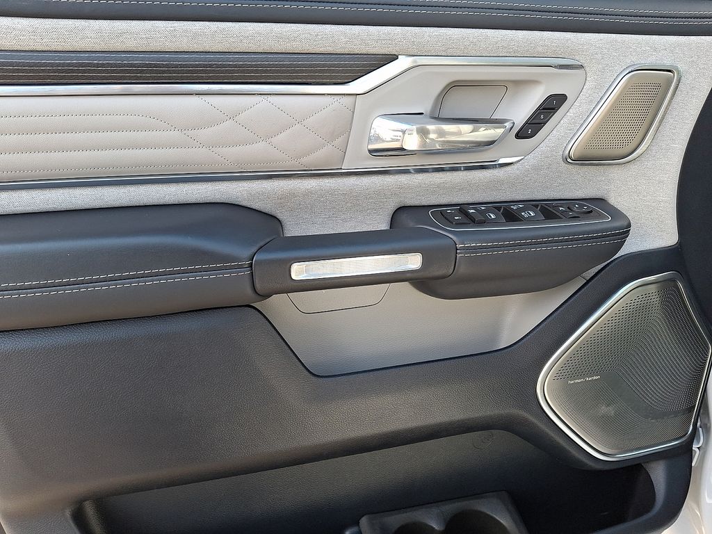 Thumbnail: 2023 RAM 1500 - 10