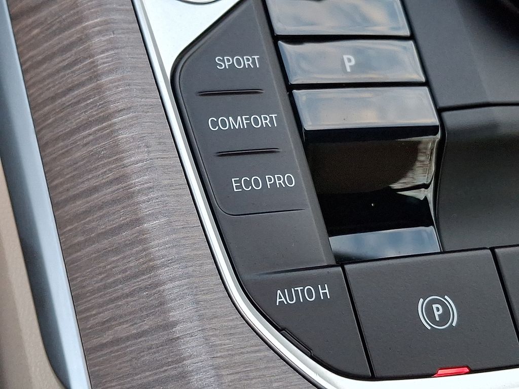 Thumbnail: 2025 BMW 4 Series - 21