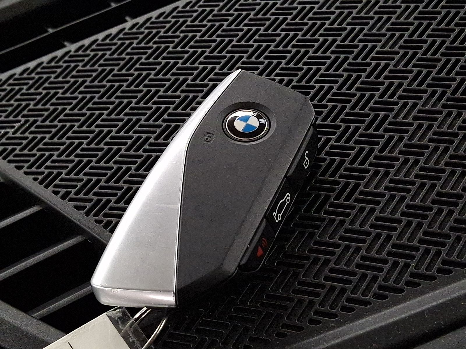 Thumbnail: 2025 BMW X1 - 18