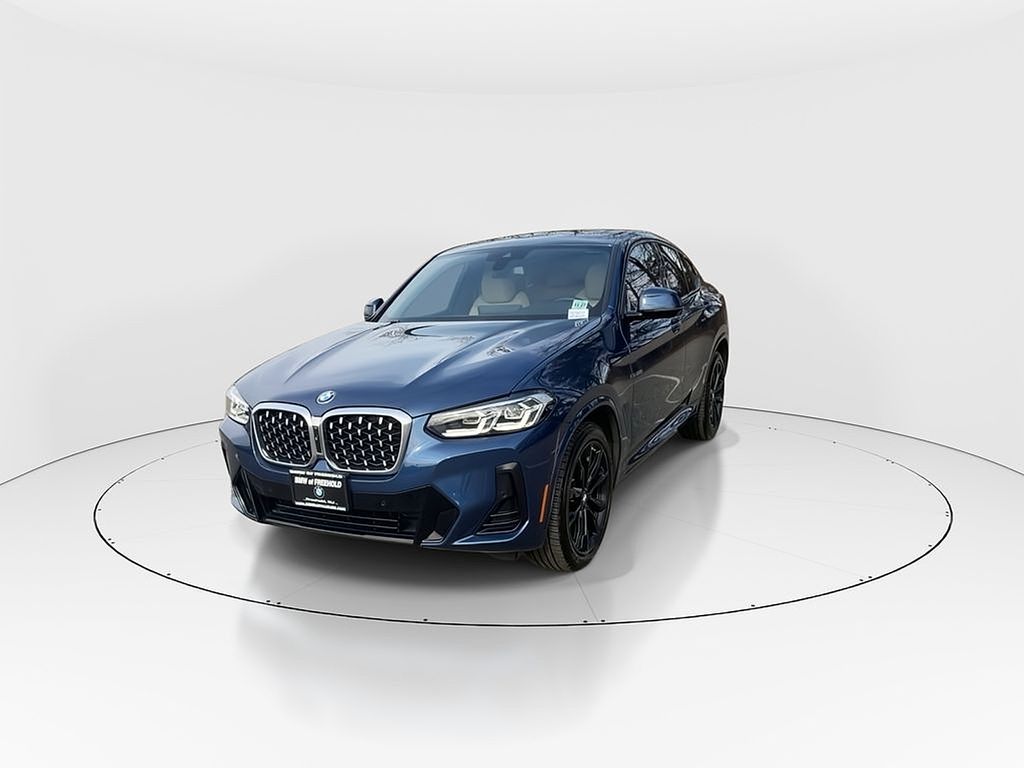 Thumbnail: 2022 BMW X4 - 7