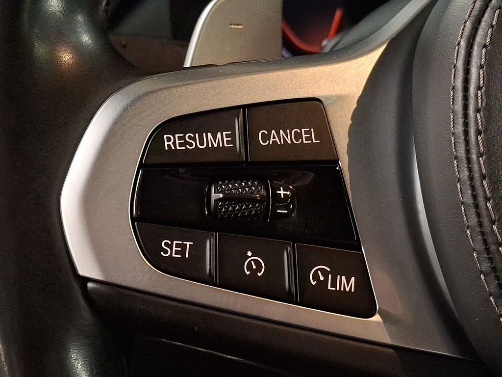 Thumbnail: 2021 BMW X7 - 18