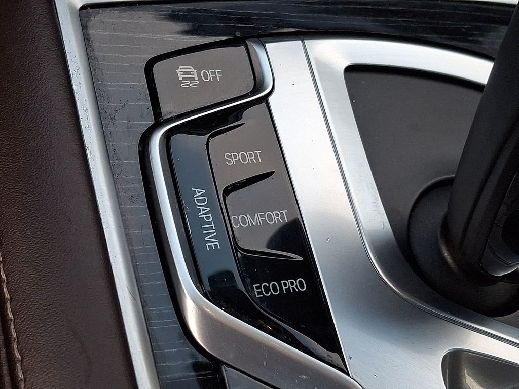 Thumbnail: 2019 BMW 7 Series - 20