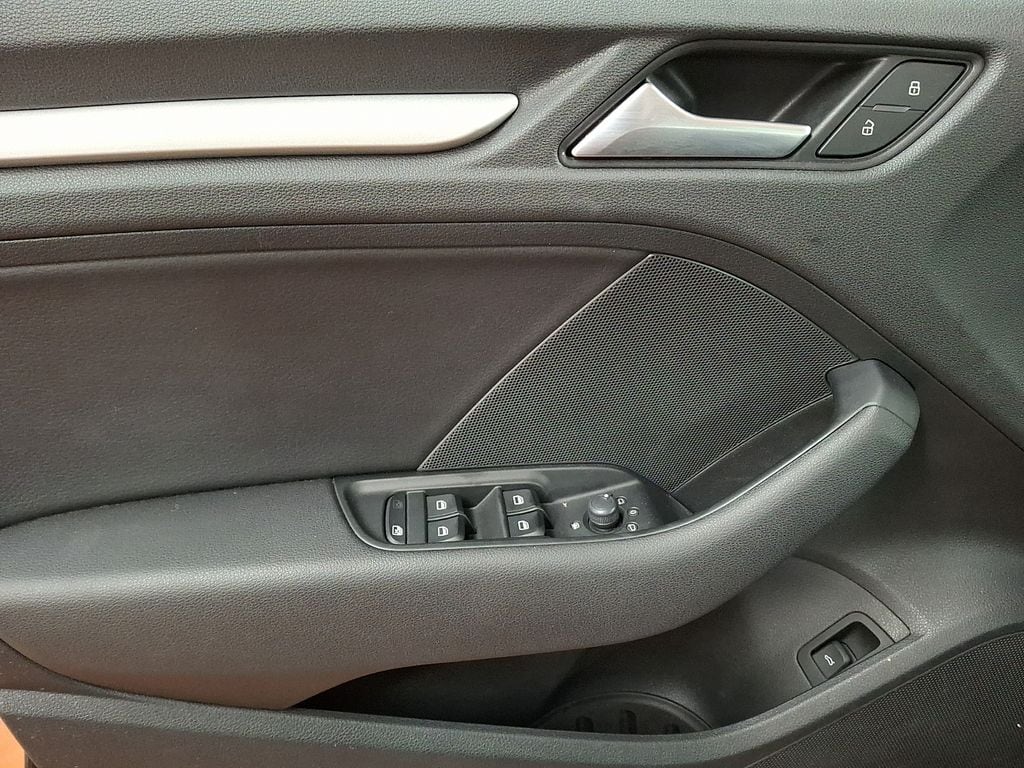 Thumbnail: 2015 Audi A3 - 10