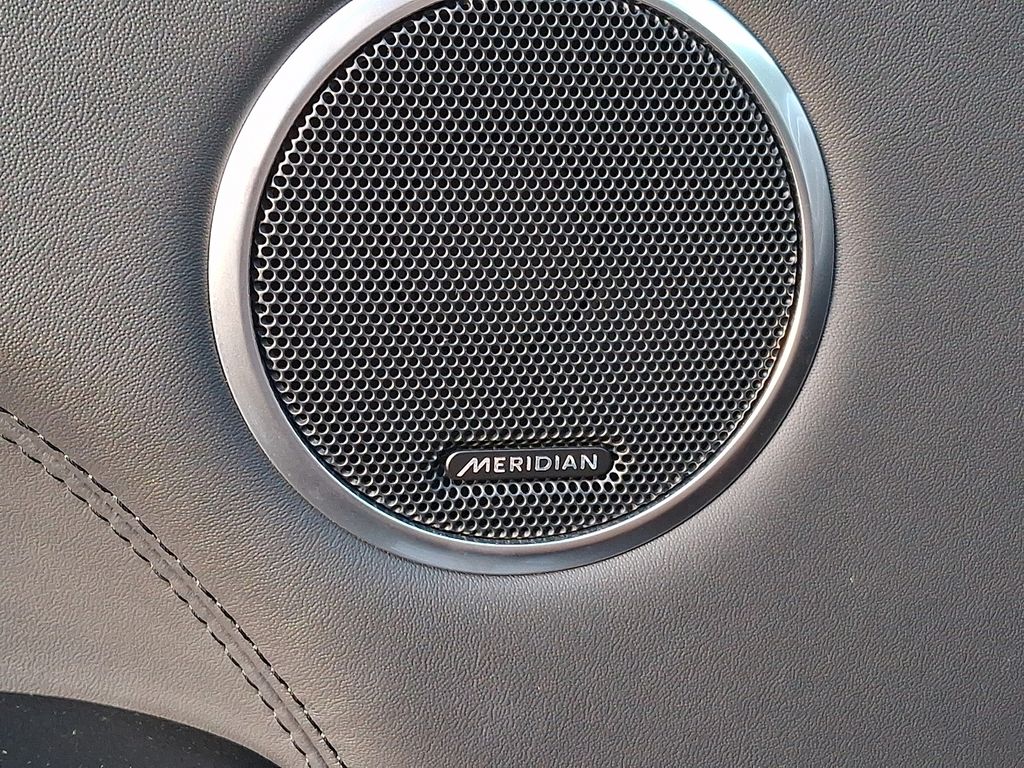 Thumbnail: 2022 Land Rover Range Rover Sport - 22