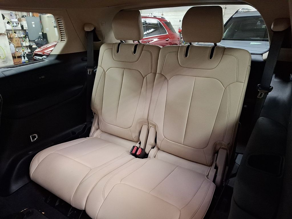 Thumbnail: 2022 Jeep Grand Cherokee - 8