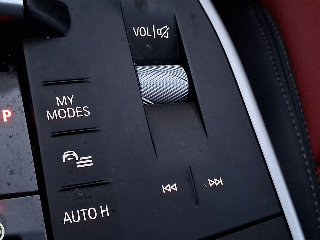 Thumbnail: 2025 BMW X2 - 16