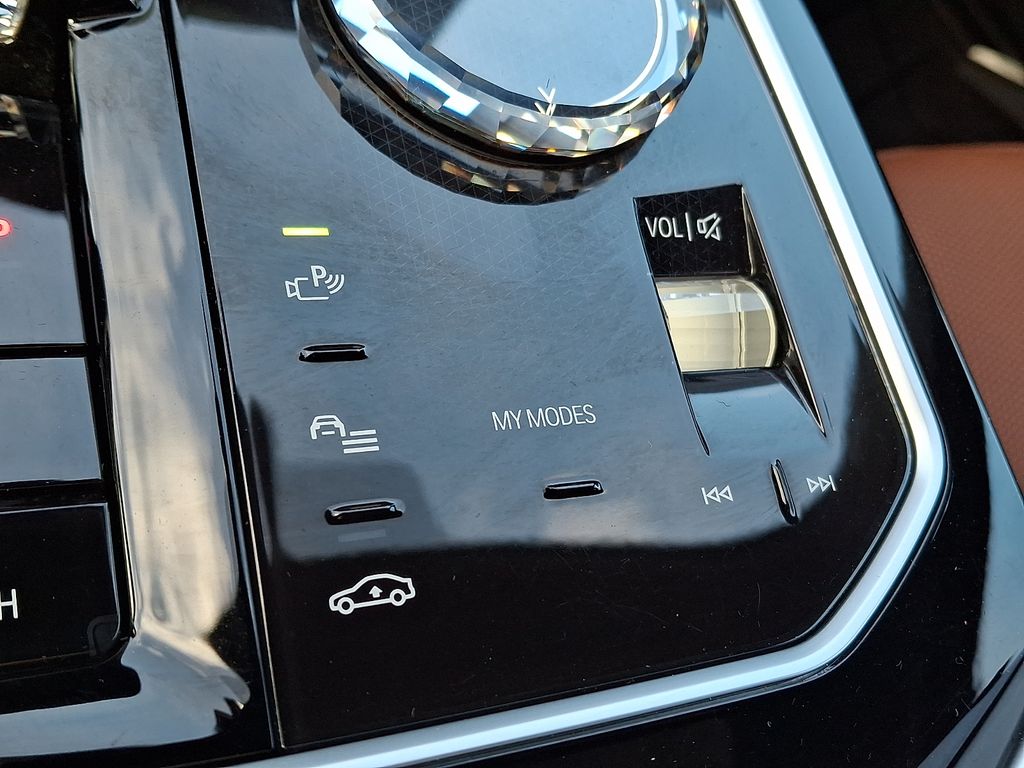 Thumbnail: 2023 BMW 7 Series - 19