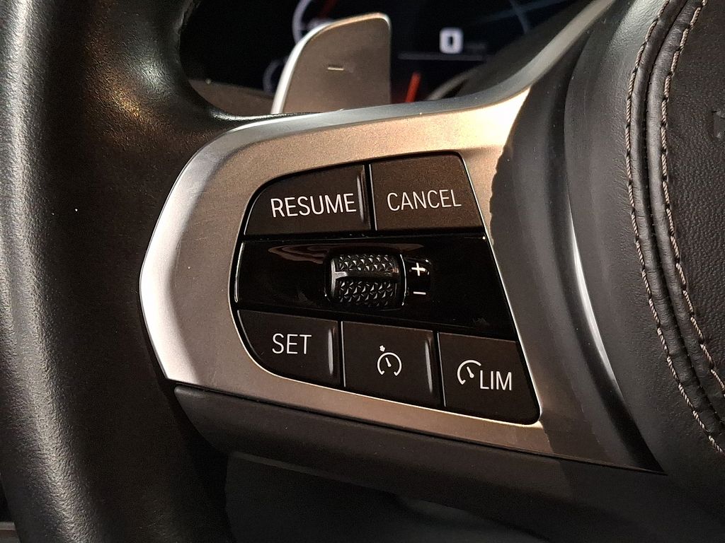 Thumbnail: 2023 BMW X5 - 16