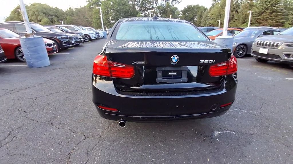 Thumbnail: 2015 BMW 3 Series - 7