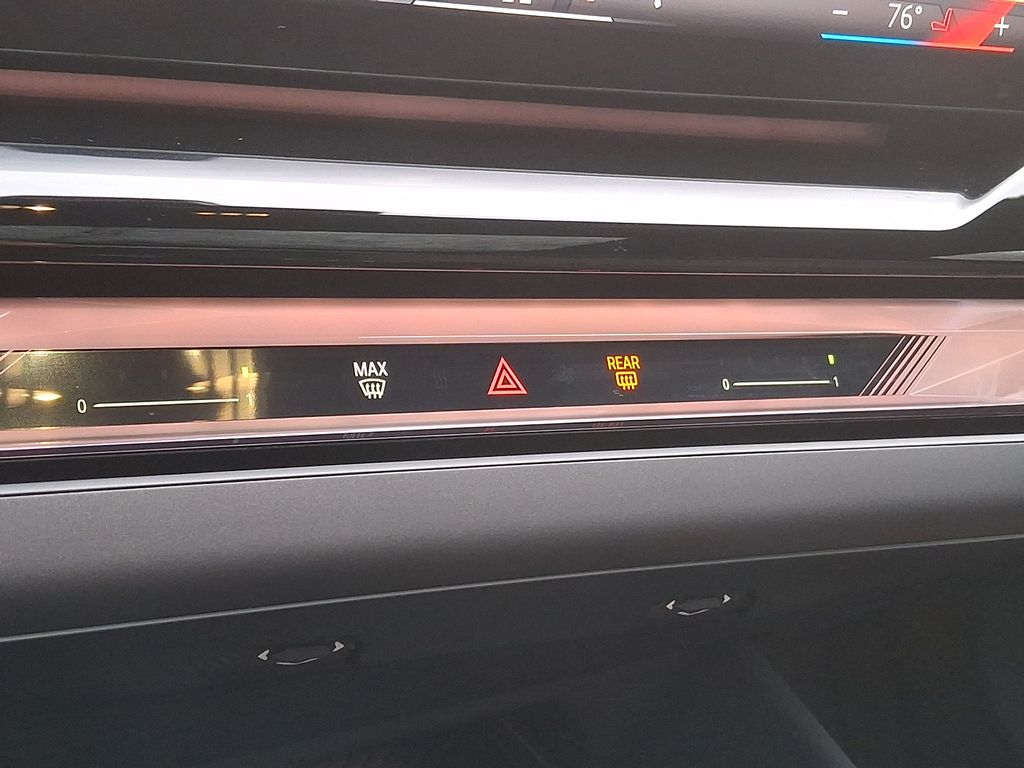 Thumbnail: 2025 BMW i5 - 13