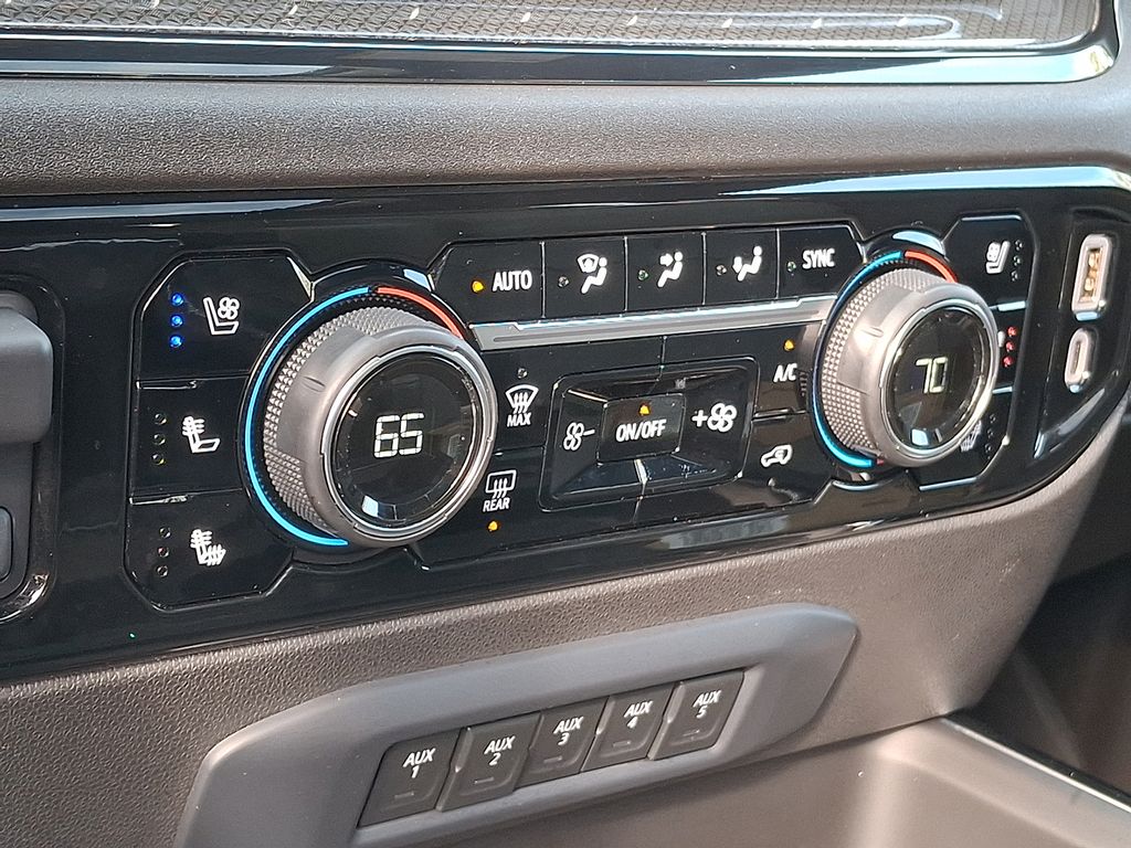 Thumbnail: 2024 Chevrolet Silverado 2500 - 14