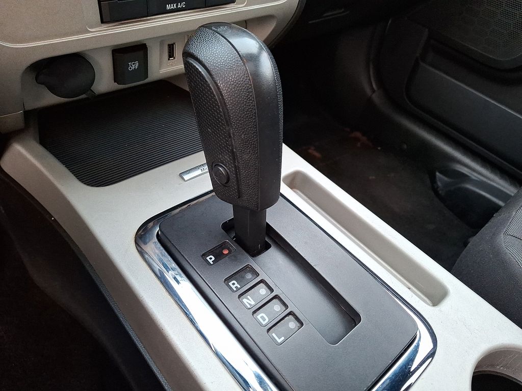 Thumbnail: 2012 Ford Escape - 15