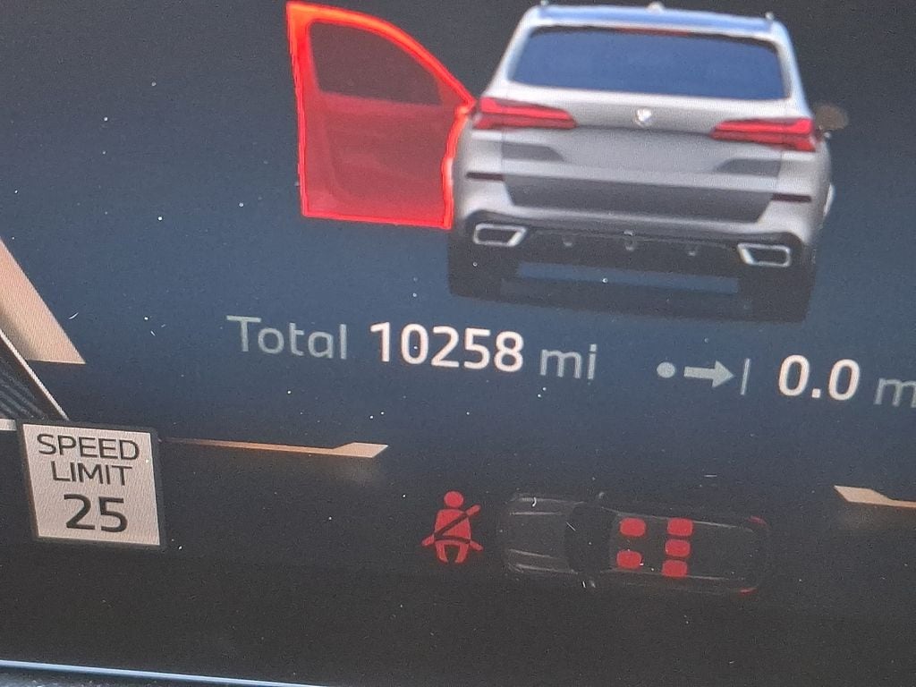 Thumbnail: 2024 BMW X5 - 14