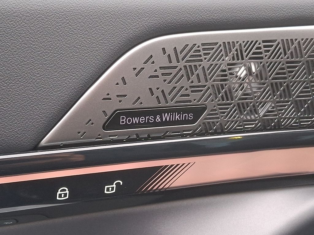 Thumbnail: 2025 BMW i5 - 23