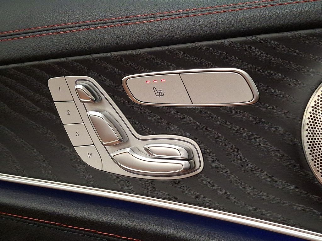 Thumbnail: 2022 Mercedes-Benz E-Class - 22