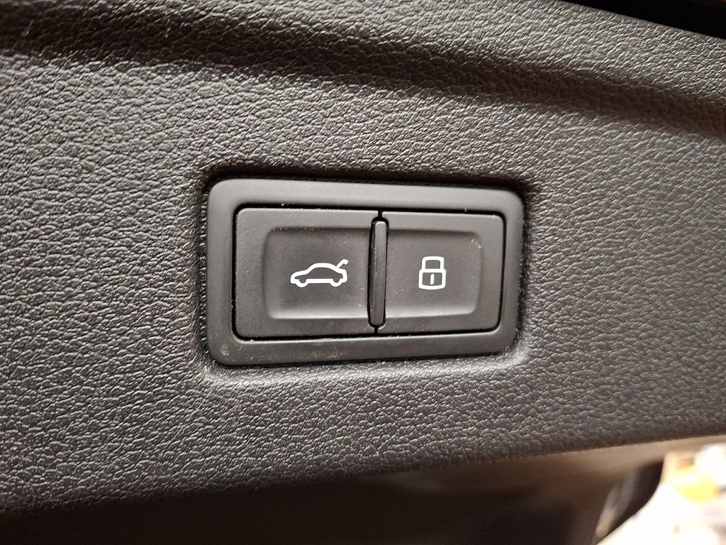 Thumbnail: 2019 Audi S5 - 28