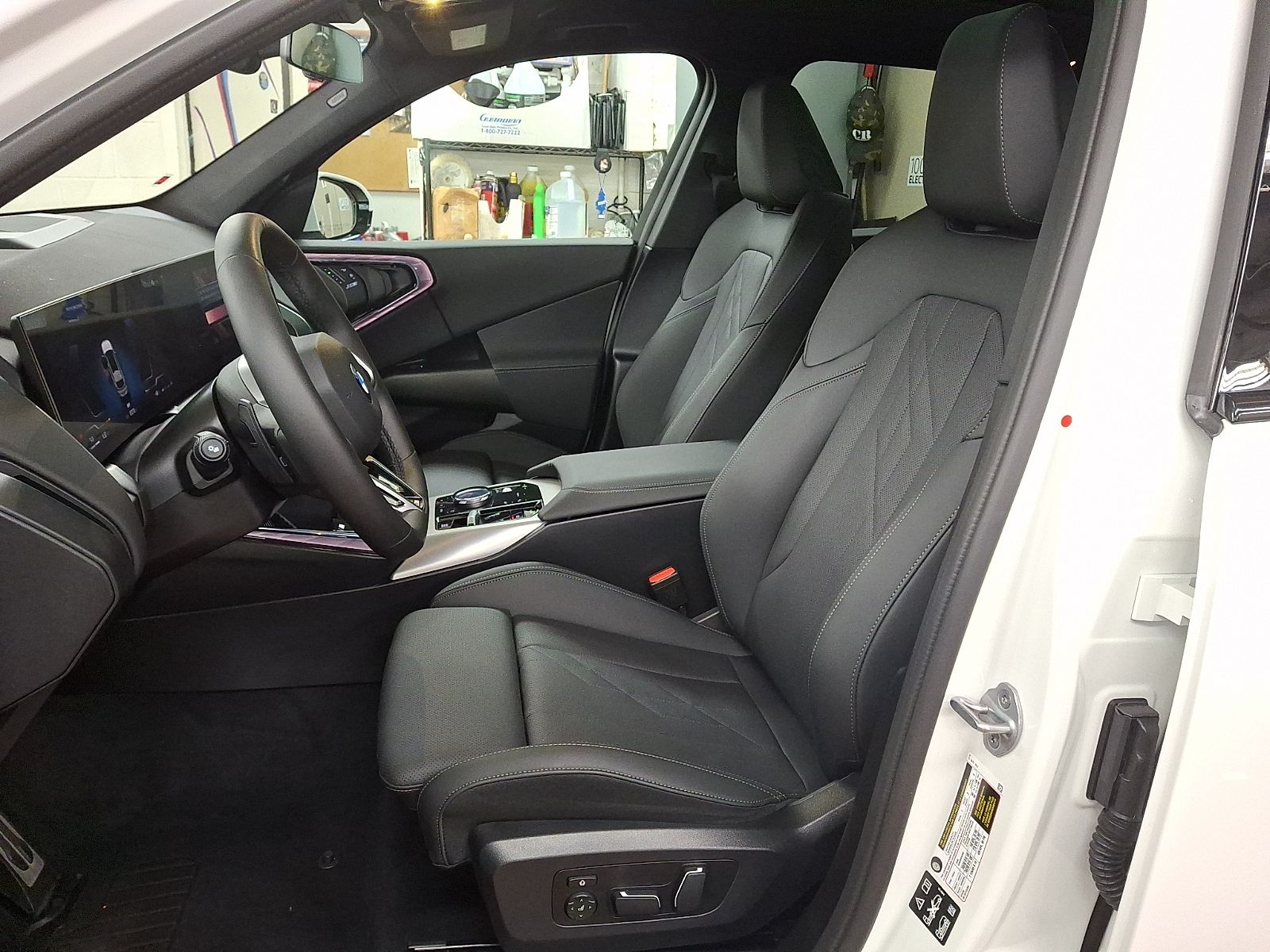 Thumbnail: 2025 BMW X3 - 9