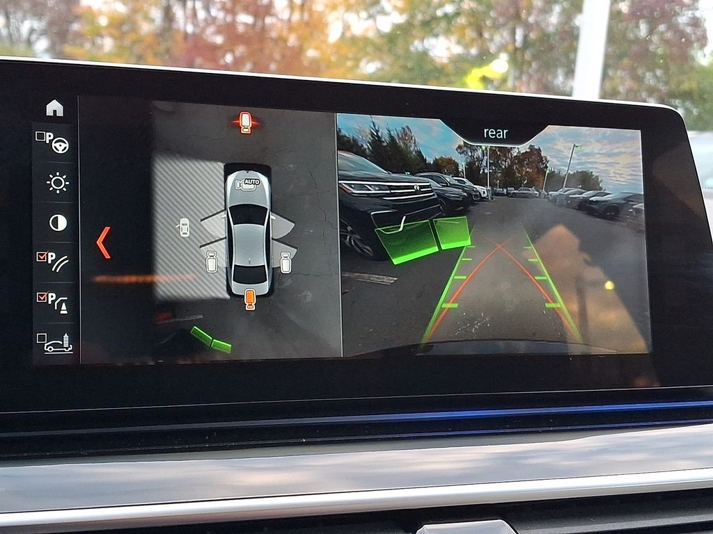 Thumbnail: 2018 BMW 5 Series - 15