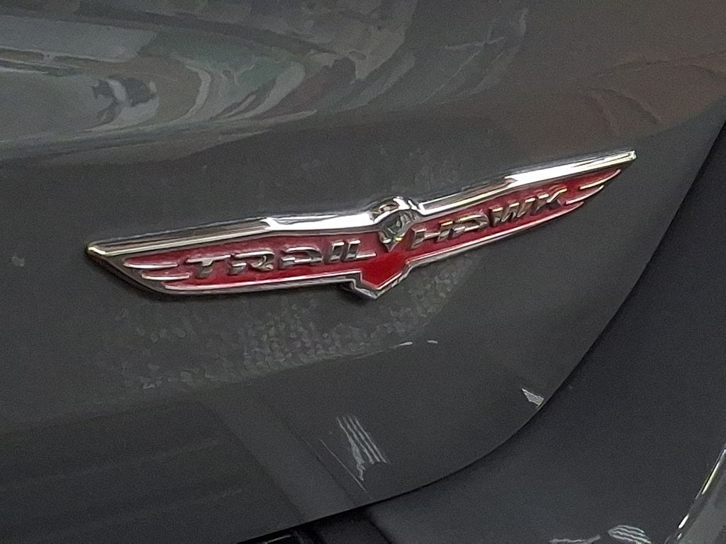 Thumbnail: 2020 Jeep Grand Cherokee - 28