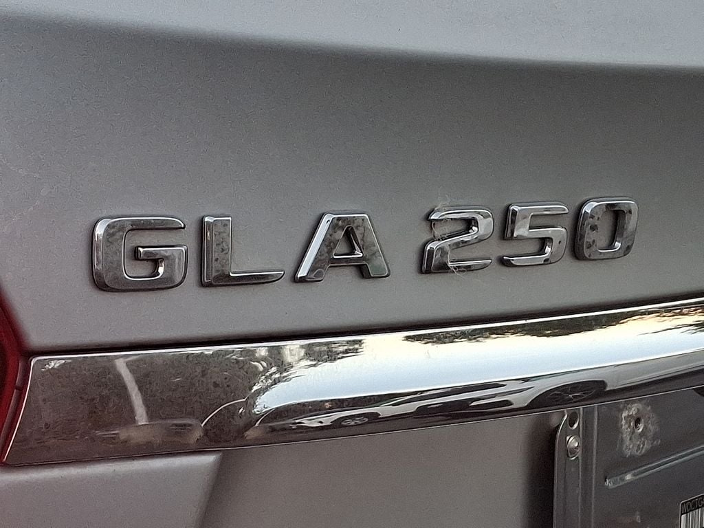 Thumbnail: 2018 Mercedes-Benz GLA - 26