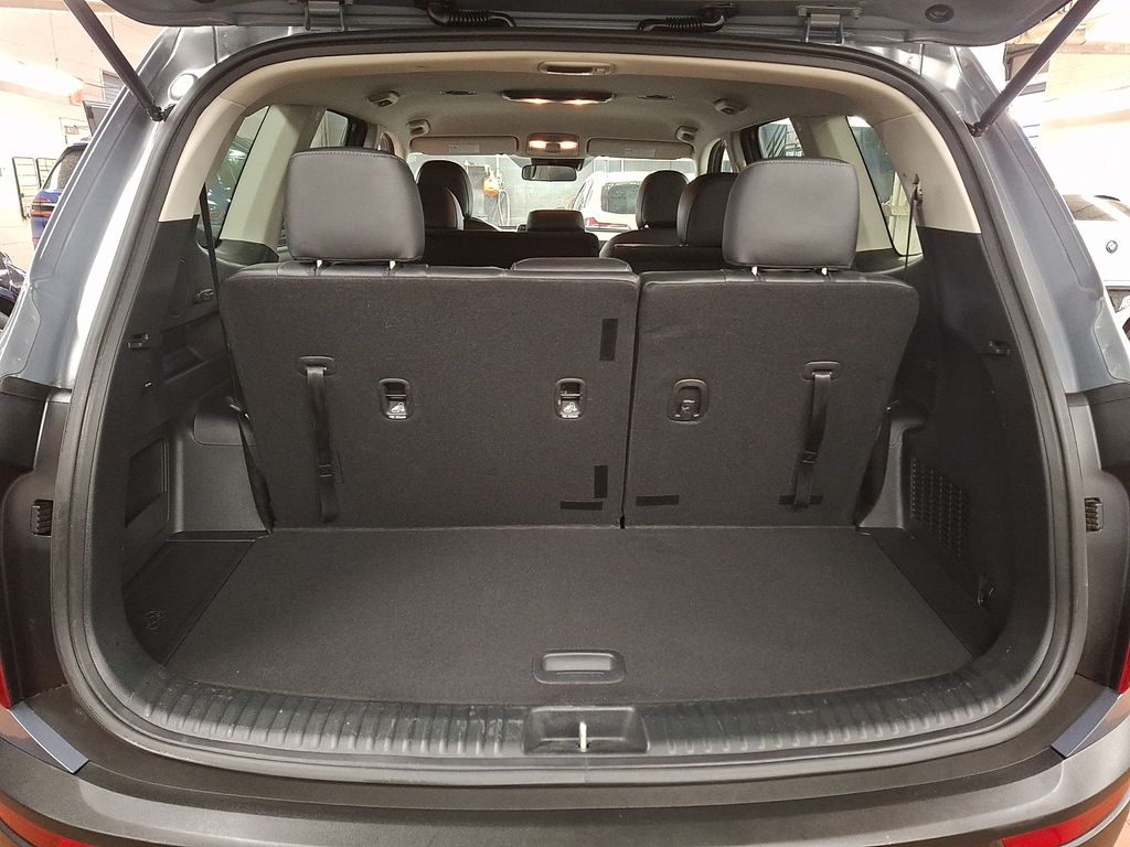 Thumbnail: 2021 Kia Telluride - 26