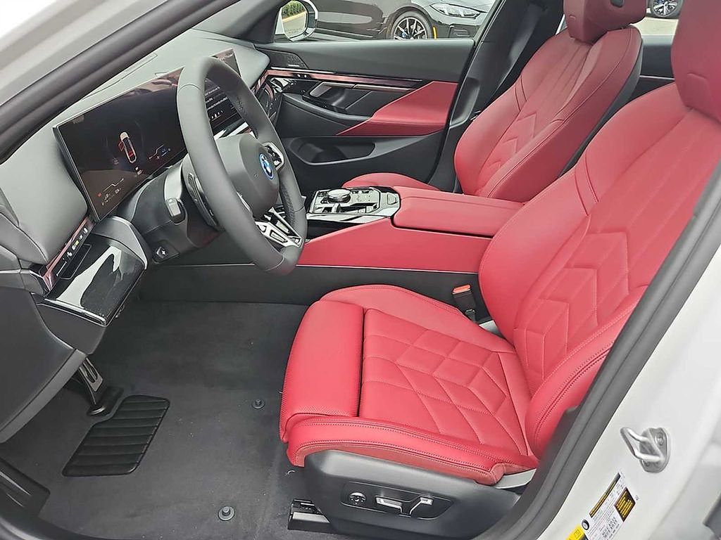 Thumbnail: 2026 BMW 5 Series - 16