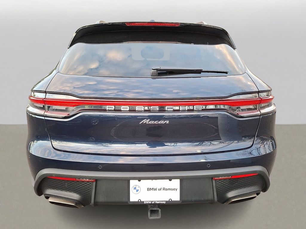 Thumbnail: 2022 Porsche Macan - 5