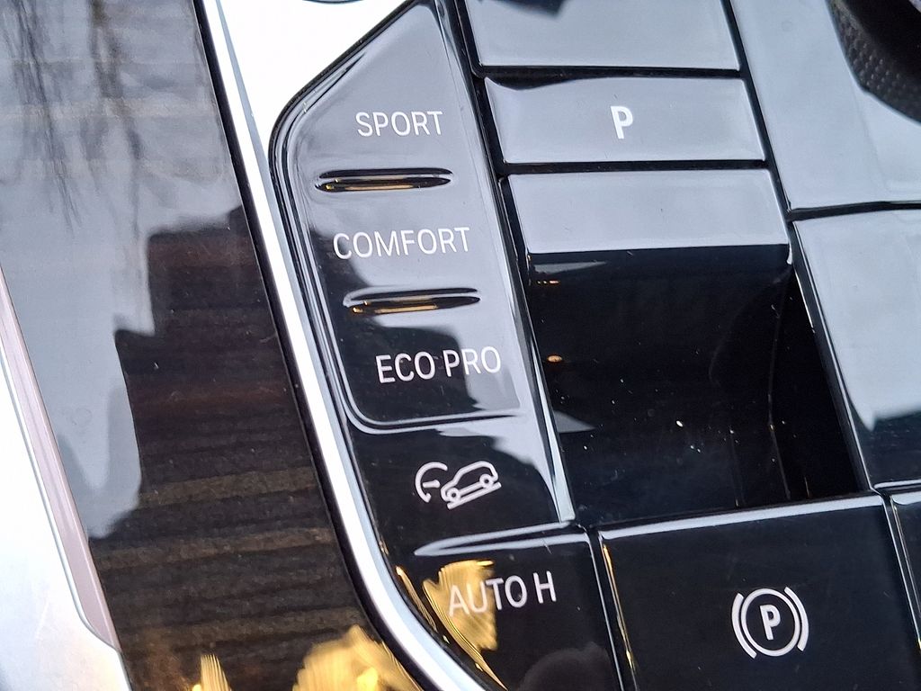 Thumbnail: 2023 BMW X7 - 19