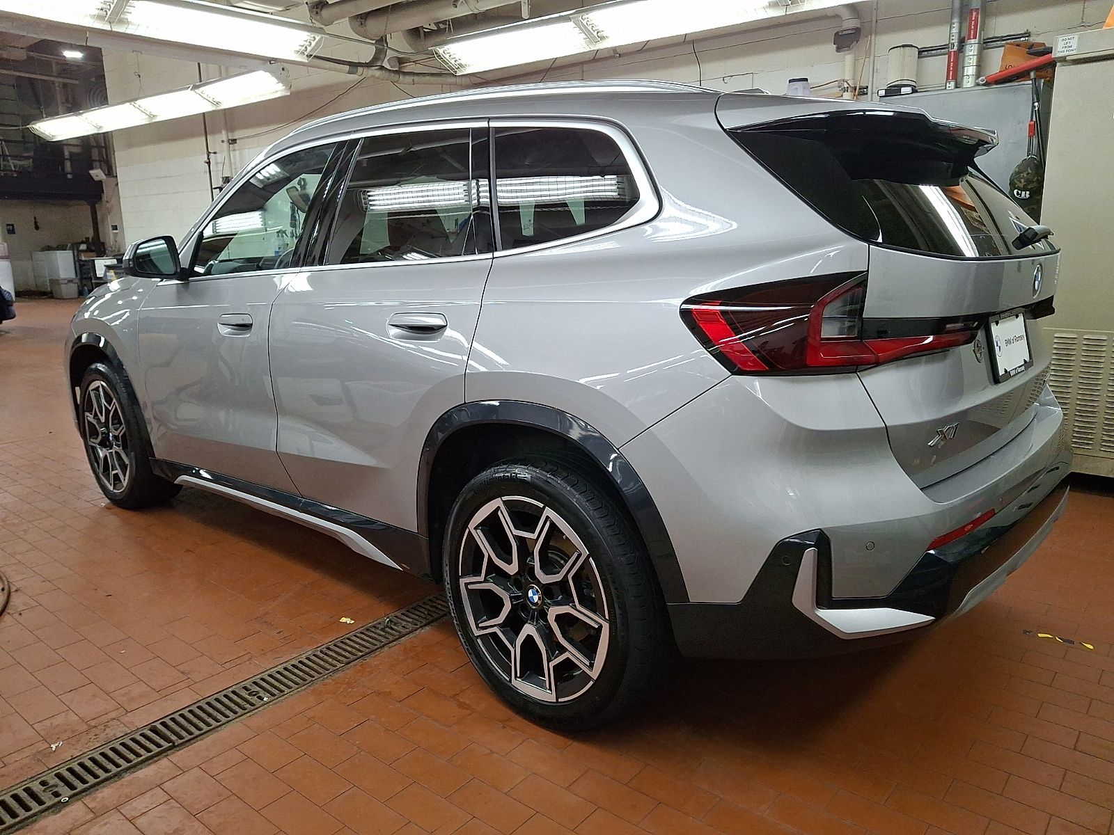 Thumbnail: 2025 BMW X1 - 6