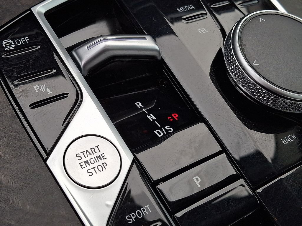 Thumbnail: 2023 BMW X7 - 13