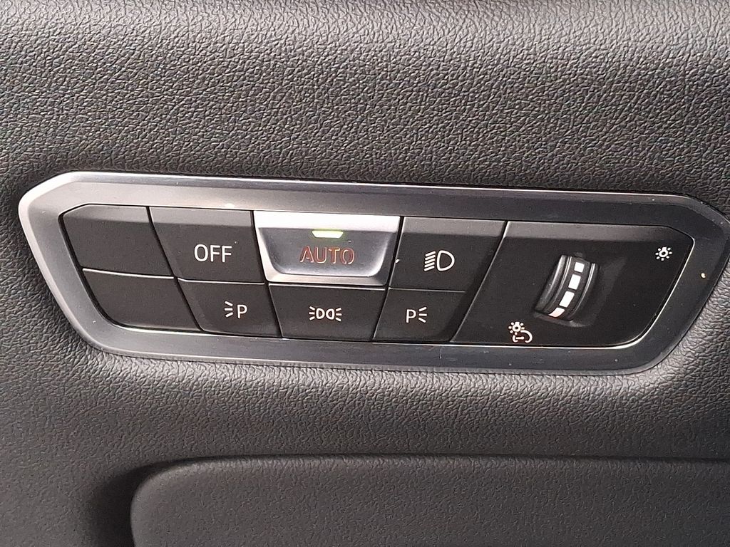 Thumbnail: 2023 BMW X5 - 23