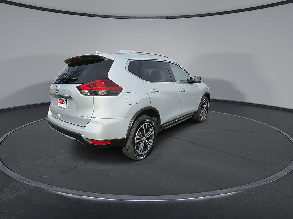 Thumbnail: 2018 Nissan Rogue - 8