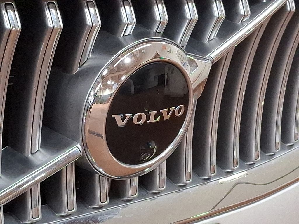 Thumbnail: 2020 Volvo XC90 - 29
