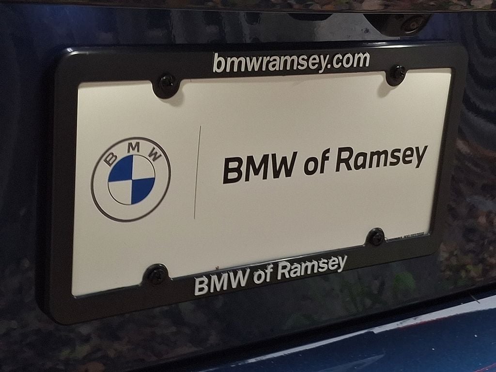 Thumbnail: 2025 BMW i5 - 30