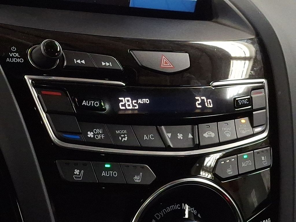 Thumbnail: 2025 Acura RDX - 14