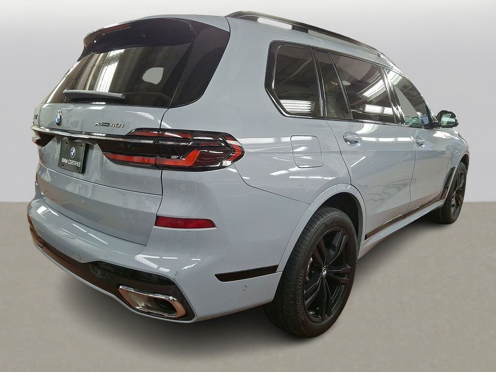 Thumbnail: 2024 BMW X7 - 4