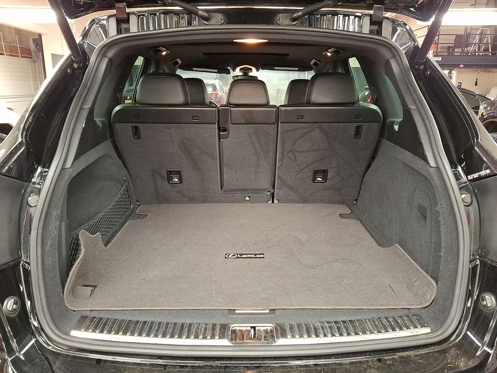 Thumbnail: 2014 Porsche Cayenne - 29