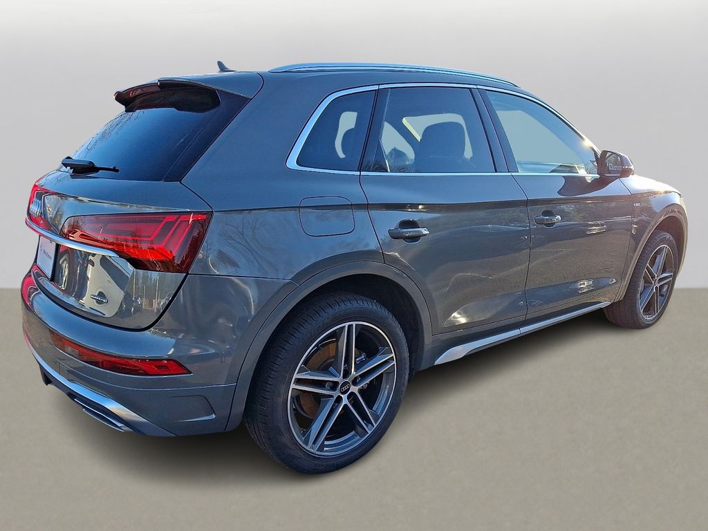 Thumbnail: 2023 Audi Q5 - 4