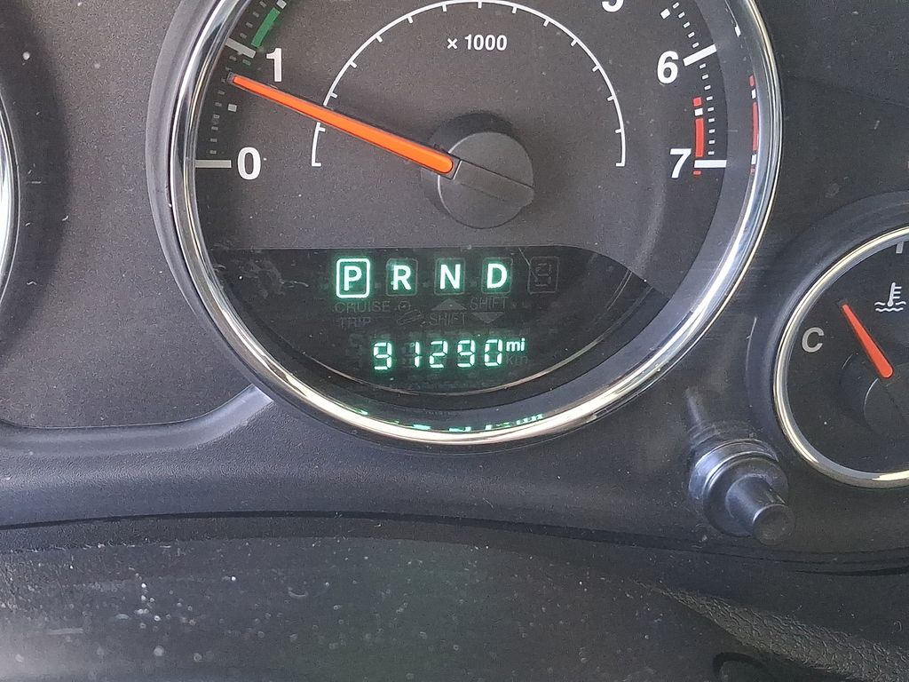 Thumbnail: 2016 Jeep Wrangler - 15