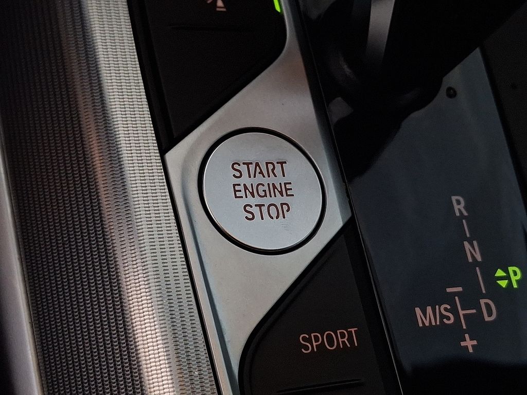 Thumbnail: 2022 BMW 4 Series - 21