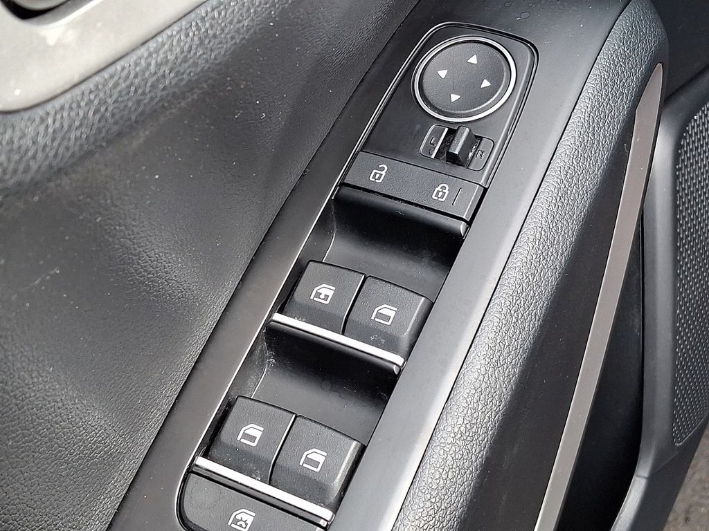 Thumbnail: 2022 Kia Soul - 24