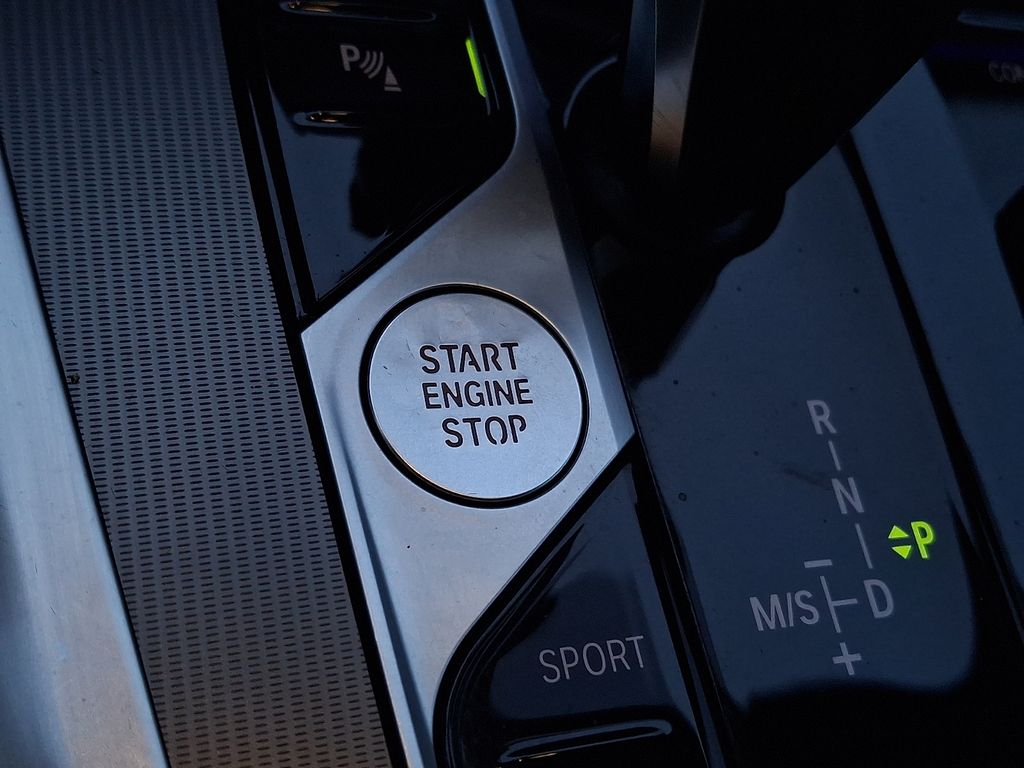 Thumbnail: 2023 BMW X6 - 20