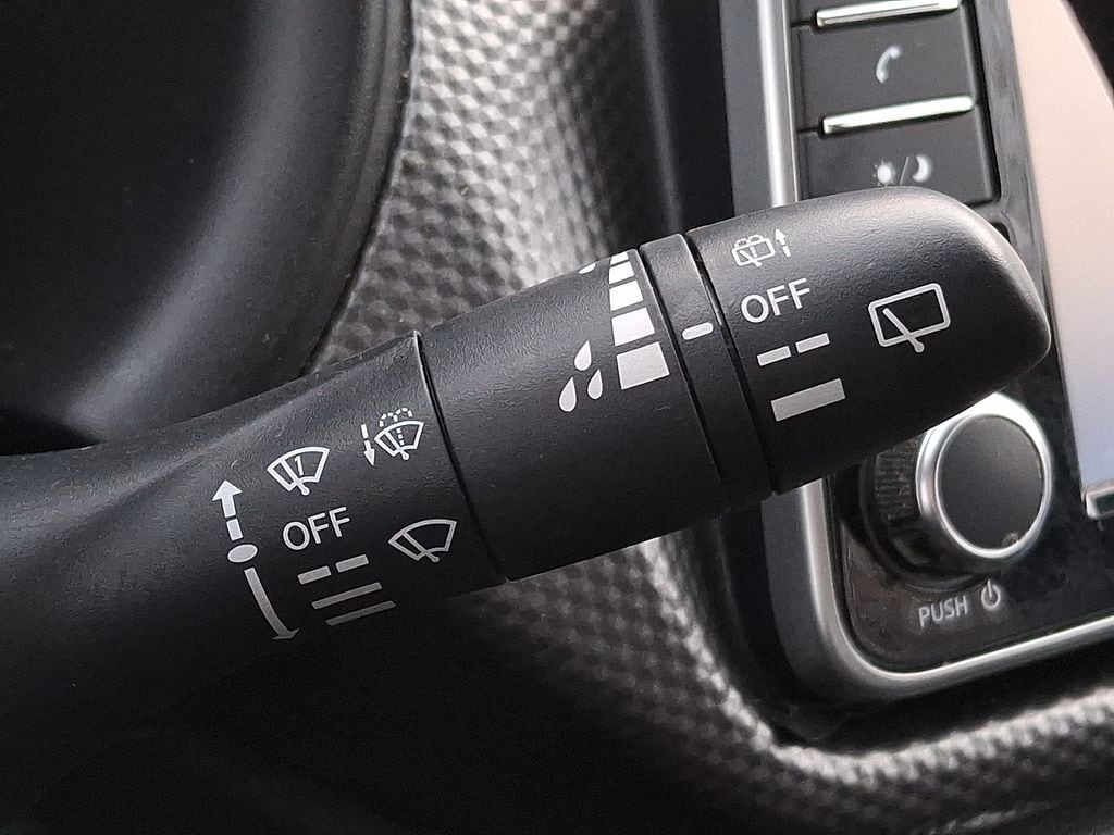 Thumbnail: 2020 Nissan Kicks - 21