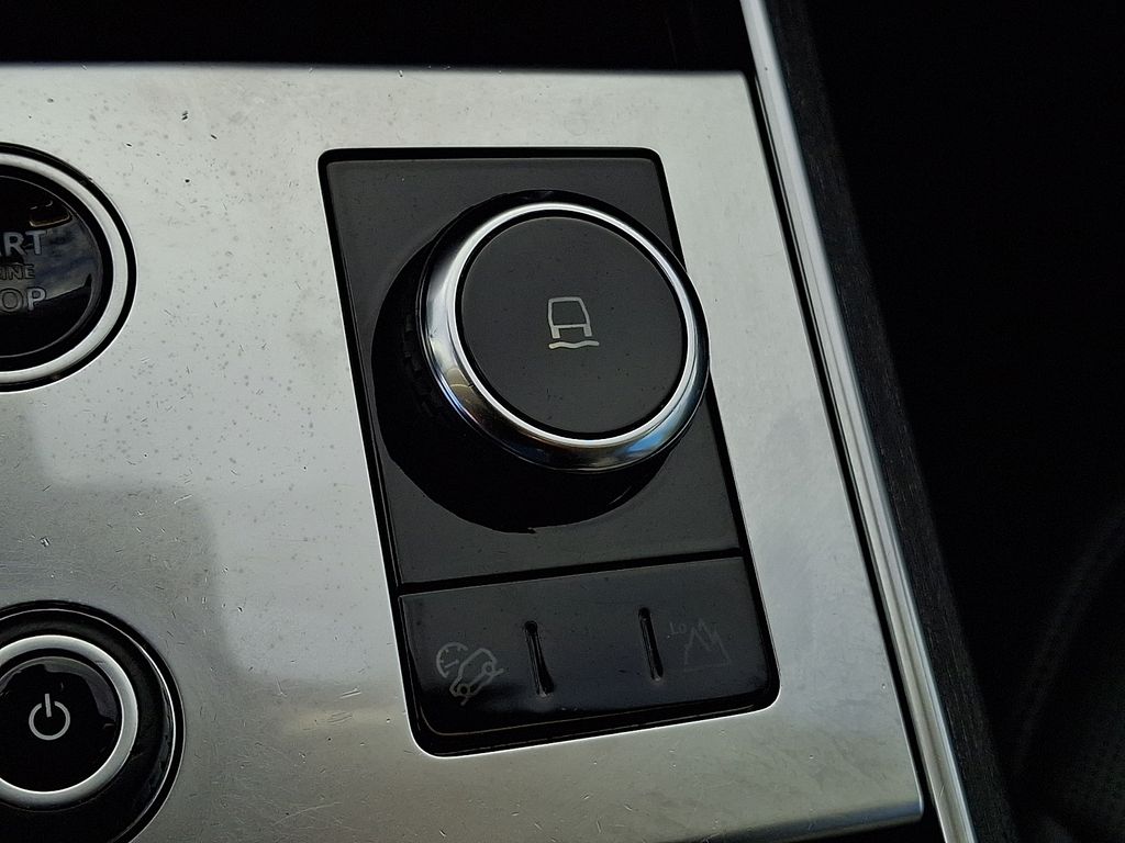 Thumbnail: 2023 Land Rover Range Rover - 19