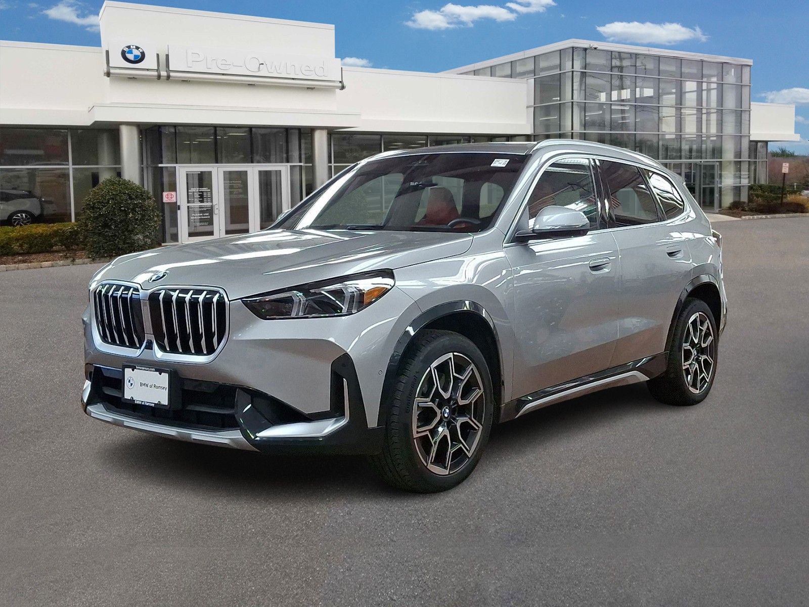 Thumbnail: 2025 BMW X1 - 1