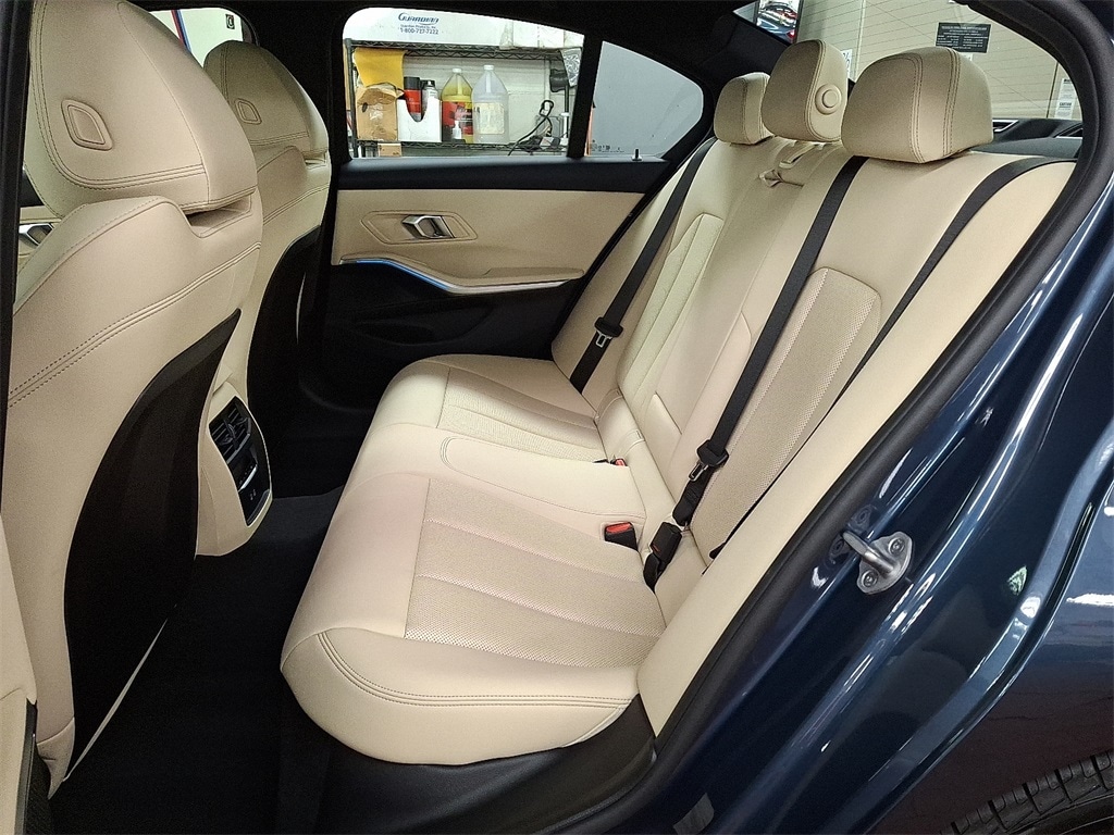 Thumbnail: 2025 BMW 3 Series - 7