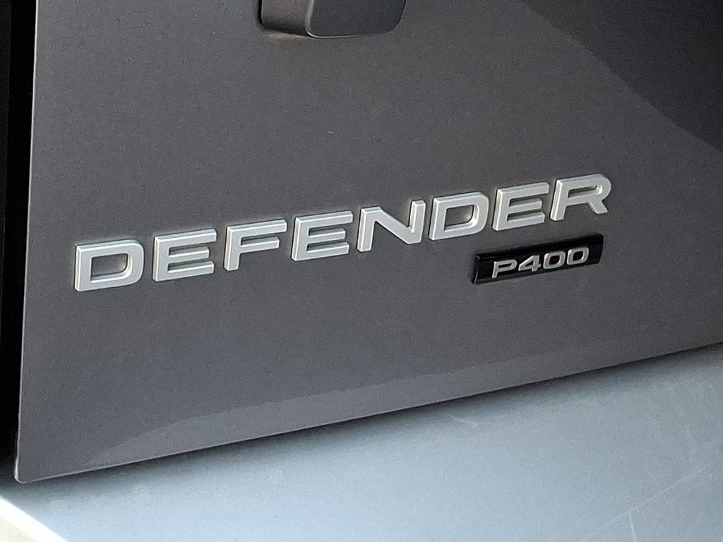Thumbnail: 2022 Land Rover Defender - 28